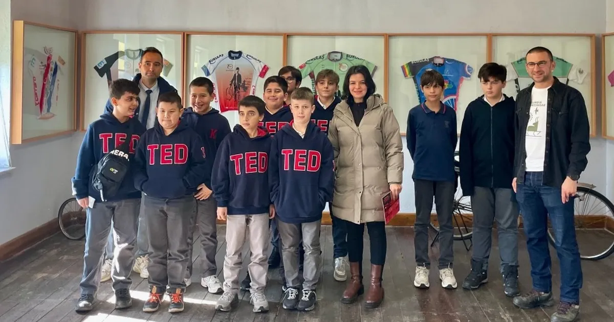 Öğrenciler Ertan Ayçetin Bisikletevi’nde Mysia Yolları’nı tanıdı