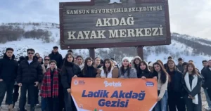 Samsun Büyükşehir Belediyesi’nin “Petek Genç” gezi programları kapsamında düzenlediği Akdağ