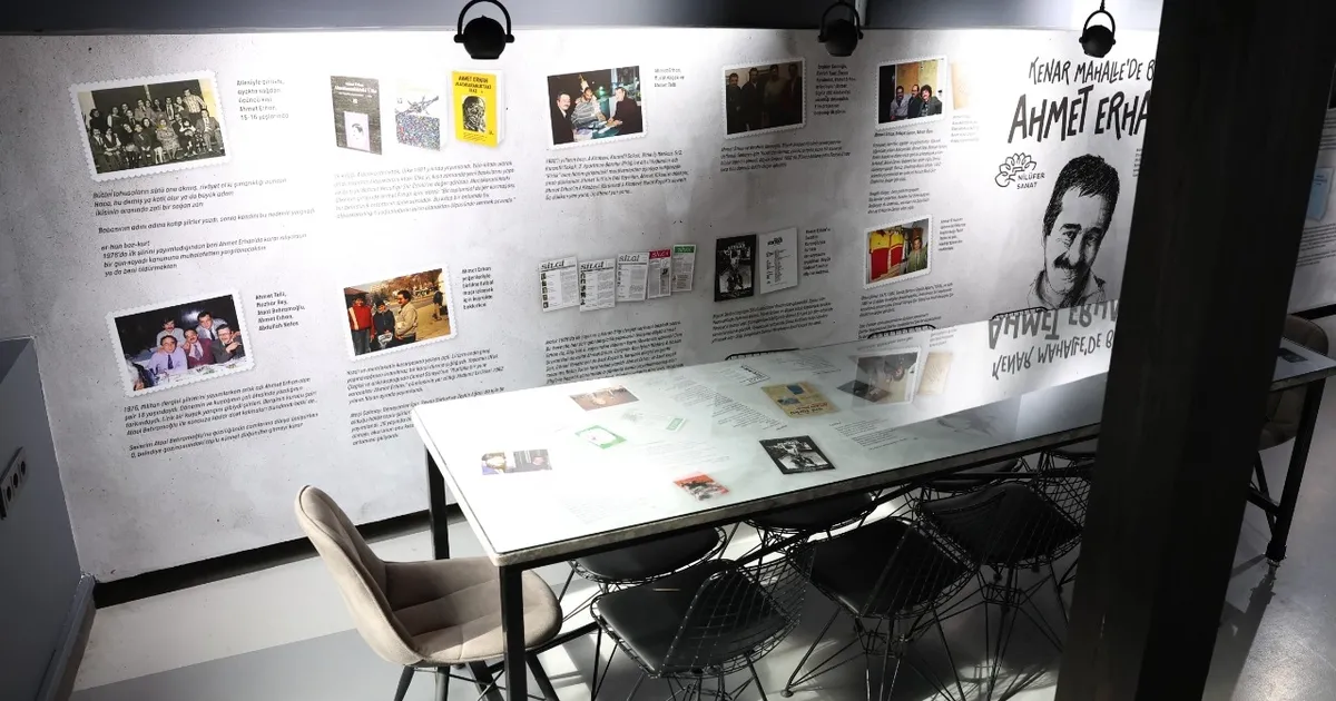 Şair Ahmet Erhan, doğum gününde Nilüfer’de özel sergiyle anıldı