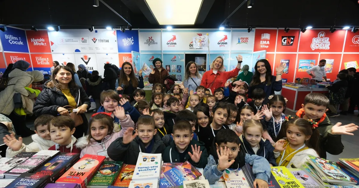 Sakarya Çocuk Edebiyat Fuarı tarihe geçti