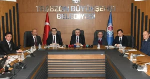 Trabzon Büyükşehir Belediye Başkanı Ahmet Metin Genç, şehir içi ve
