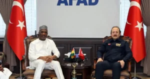 Gana Cumhuriyeti İçişleri Bakanı Mohammed Mubarak Muntaka, AFAD Başkanlığı’nı ziyaret