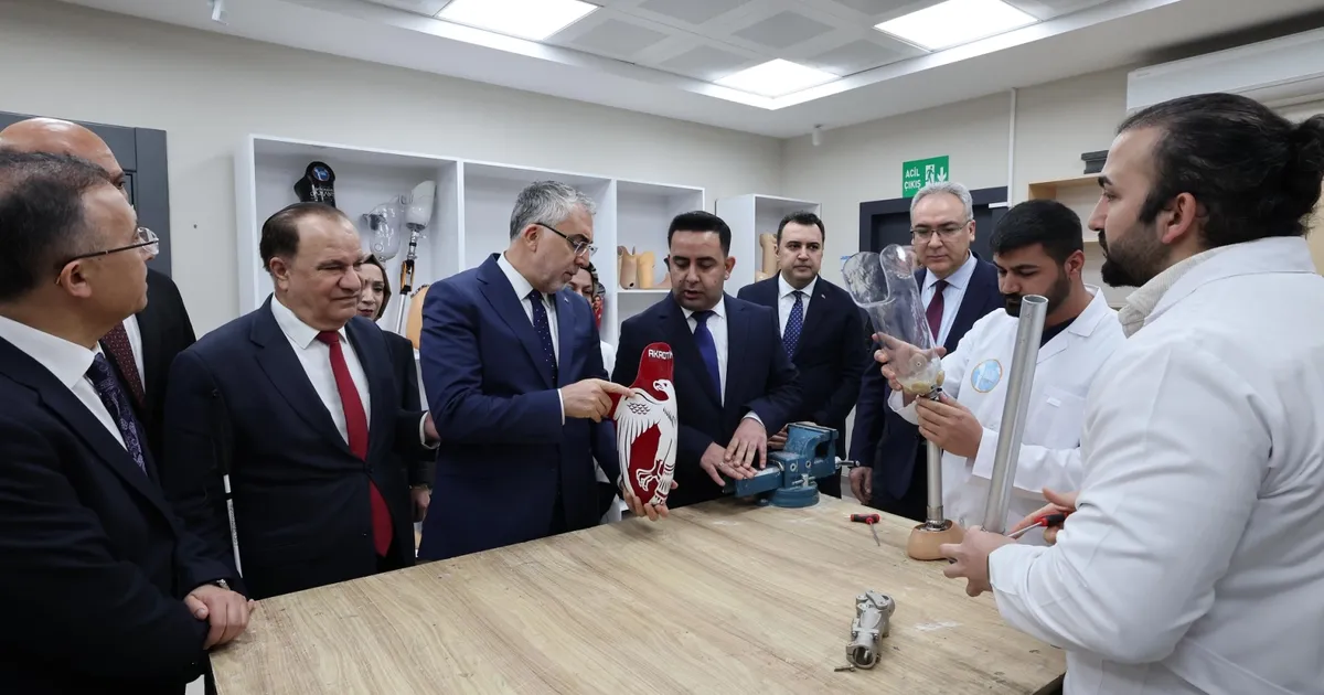 Bakan Işıkhan’dan Gaziantep’te o merkeze ziyaret