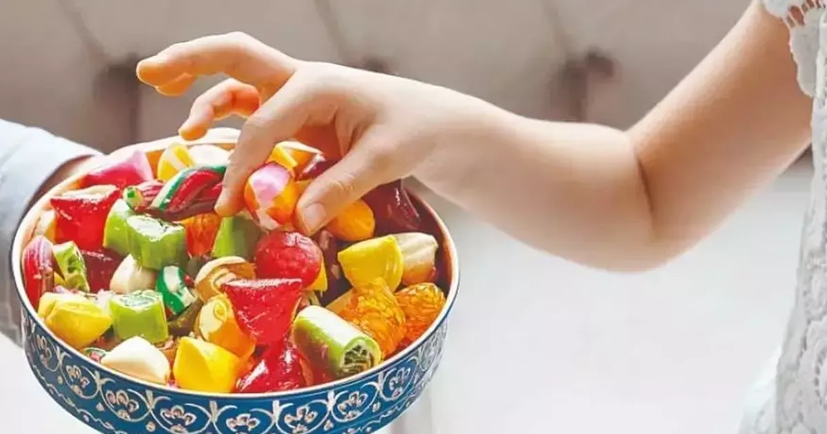 Bayramda yapışkan yumuşak şekerlere dikkat!