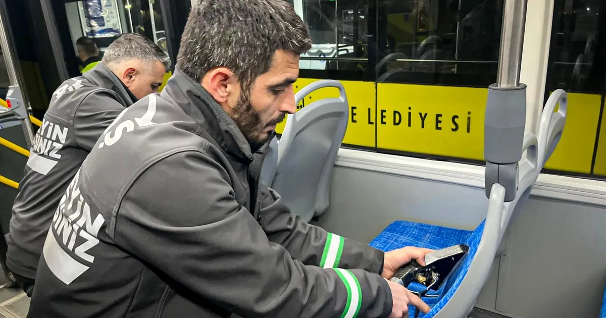 Bursa Büyükşehir’den toplu taşıma araçlarına bayram temizliği