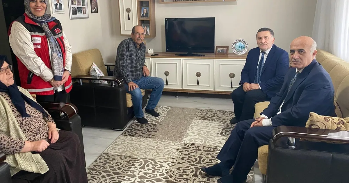 Bursa Gemlik’te Kaymakam Canbaba’dan şehit aileleri ve gazilere Ramazan ziyareti