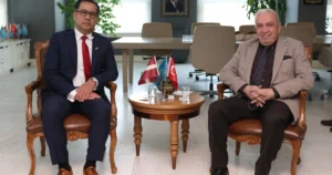Nilüfer Belediye Başkanı Şadi Özdemir, Letonya Büyükelçisi Bahtijors Hasans’ı ağırladı.