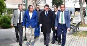 Bursa Osmangazi’de yaşayan vatandaşların istek ve taleplerini dinleyerek çözüm önerileri