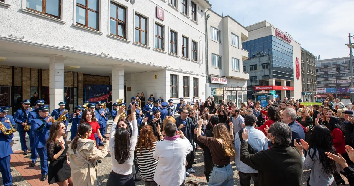 Bursa’da ‘Dünya Tiyatro Günü’ kutlaması
