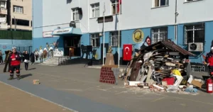 Çayırova Belediyesi Arama Kurtarma Timi (ÇAK-TİM), afetlere karşı bilinçlendirme çalışmalarına