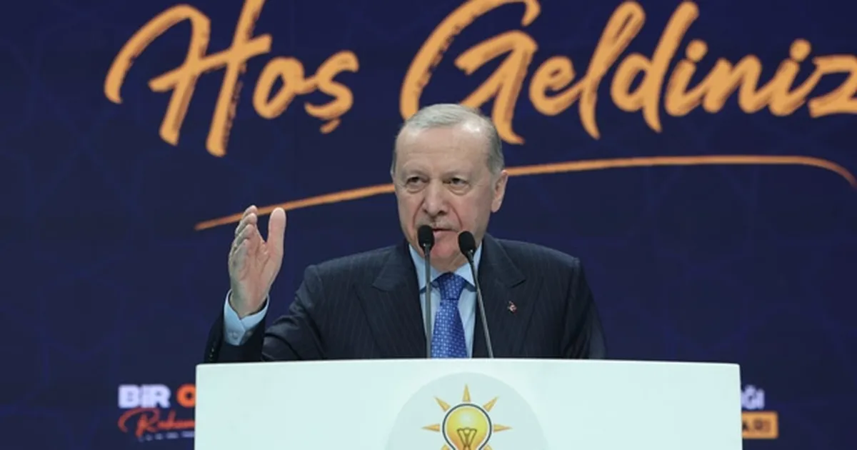 Cumhurbaşkanı Erdoğan, AK Parti İstanbul İl Teşkilatı’nın iftar programında hem