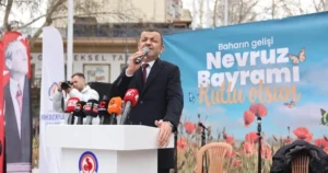 Denizli Büyükşehir Belediyesinin düzenlediği Nevruz Bayramı kutlamaları büyük bir coşkuya