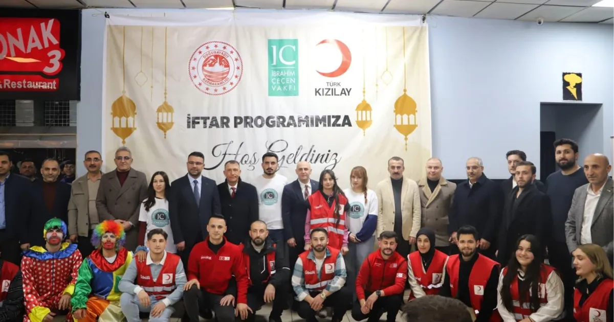 Doğubayazıt’ta Dünya Yetimler Günü’nde anlamlı buluşma