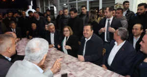 Gaziantep Büyükşehir Belediye Başkanı Fatma Şahin, Karkamış’taki iftar programında vatandaşlarla