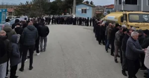 Edirne’nin İpsala ilçesine bağlı Esetçe Beldesi ve Yenikarpuzlu Beldesi’nde bayram