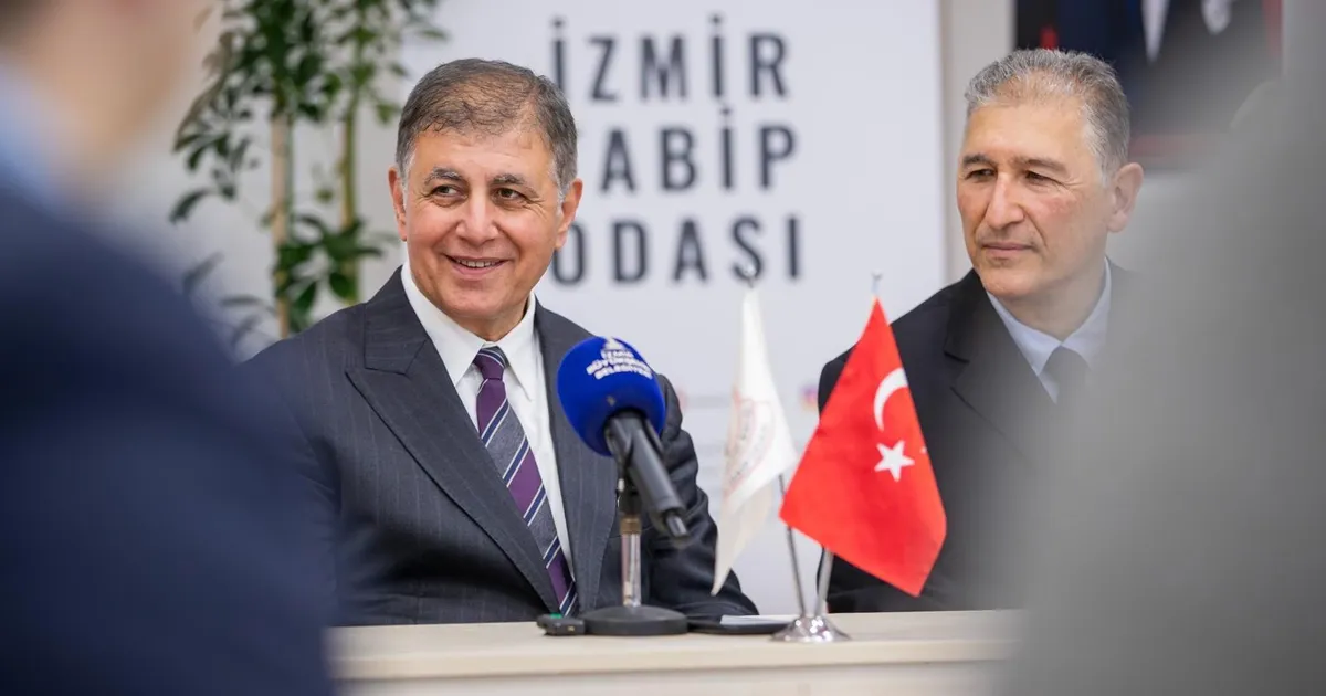 İzmir Büyükşehir Belediye Başkanı Dr. Cemil Tugay, 14 Mart Tıp