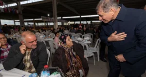 İzmir Büyükşehir Belediye Başkanı Dr. Cemil Tugay, Menemen’de düzenlenen iftar