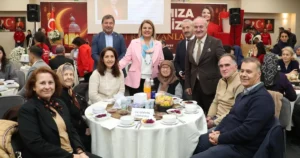 İzmit Belediyesi, şehit aileleri ve gazileri Dernekler Yerleşkesi’nde düzenlenen iftar