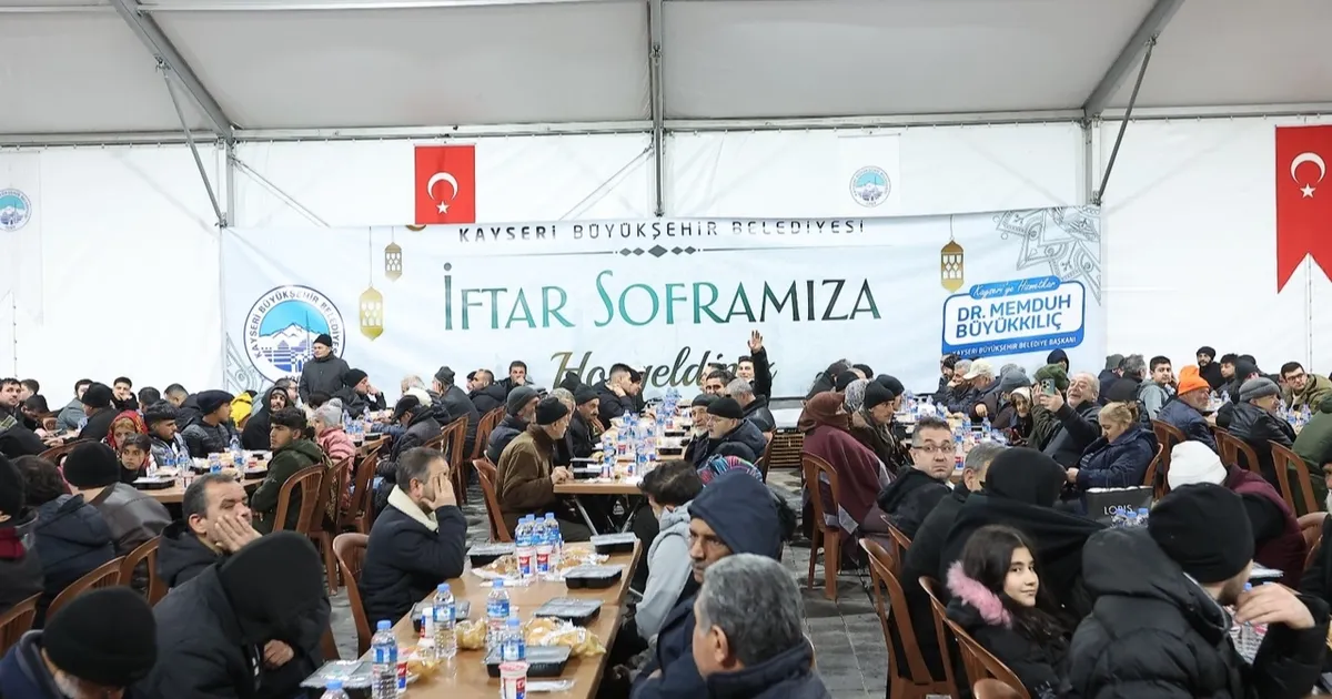 Kayseri Büyükşehir’den 30 bin kişiye iftar