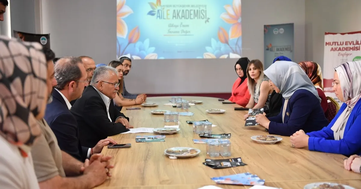 Kayseri Büyükşehir’den 5 binden fazla aileye danışmanlık