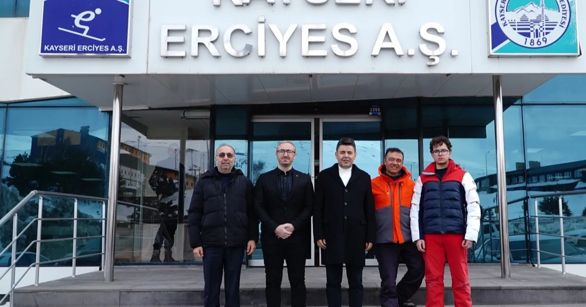 Kayseri’de Ulaştırma Bakan Yardımcısı’na Erciyes sunumu