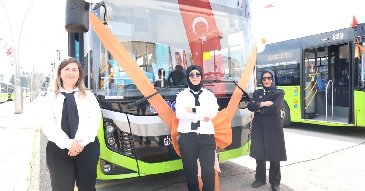 Kocaeli Büyükşehir’in filosuna 4 ayda 123 otobüs