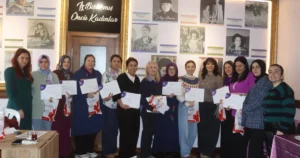 Kocaeli'de İzmit Belediyesi ve AÇEV iş birliğiyle düzenlenen Anne Destek