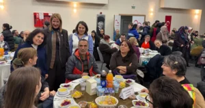 Kocaeli'de İzmit Belediyesi, özel bireyler ve ailelerini Dernekler Yerleşkesi’nde düzenlenen