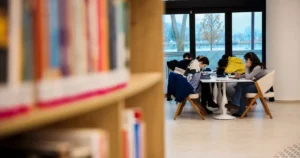 Kocaeli Büyükşehir Belediyesi, kültür ve edebiyat alanındaki güçlü vizyonunu Kütüphane