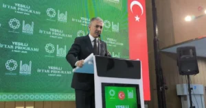 Mardin'in Yeşilli ilçesinde binlerce vatandaş, Mardin Valiliği ve Büyükşehir Belediyesi