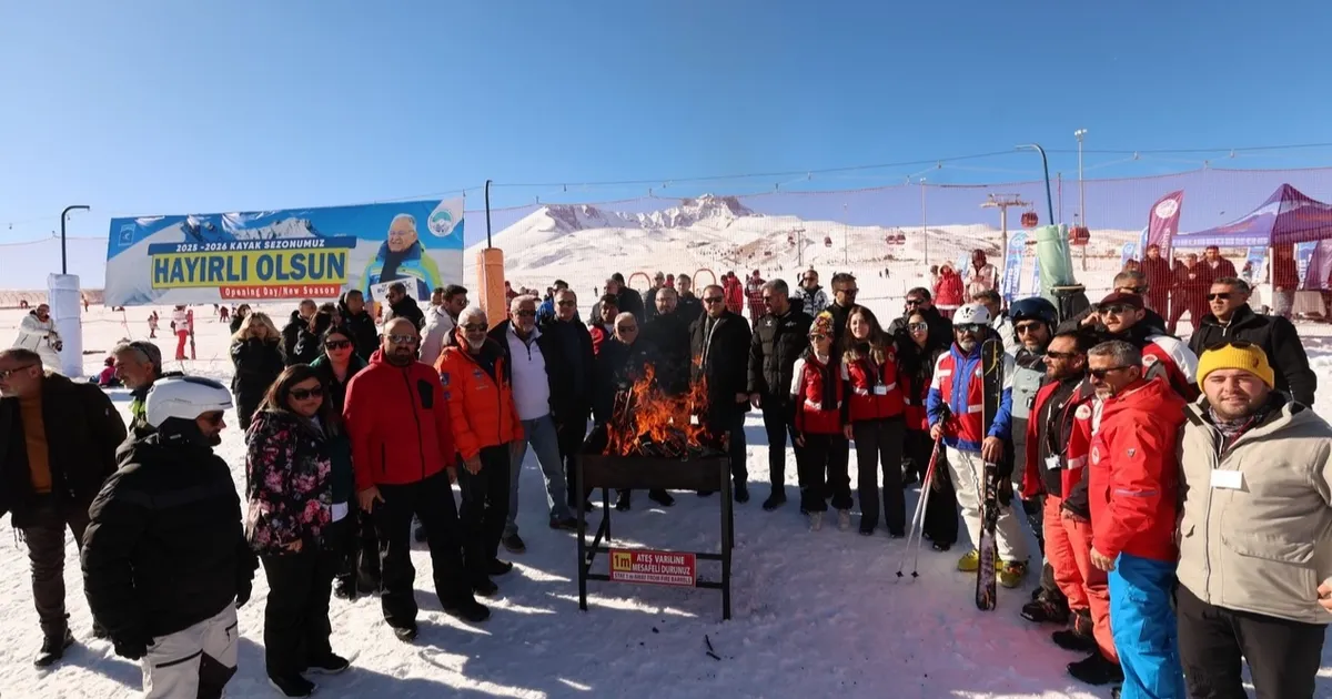 Memduh Büyükkılıç’tan Erciyes’e çifte müjde