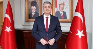 Adana Valisi Mustafa Yavuz, Ramazan Bayramı dolayısıyla bir mesaj yayımladı.