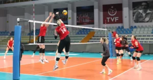 Nilüfer Belediyespor Eker Kadın Voleybol Takımı, Aras Kargo ile oynayacağı