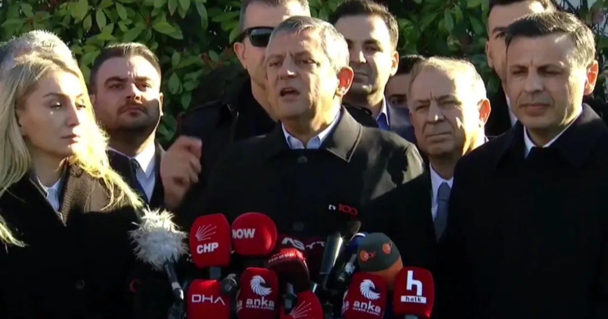 Özgür Özel: İBB davasında ilk gün ciddiyetsizlikle geçti!