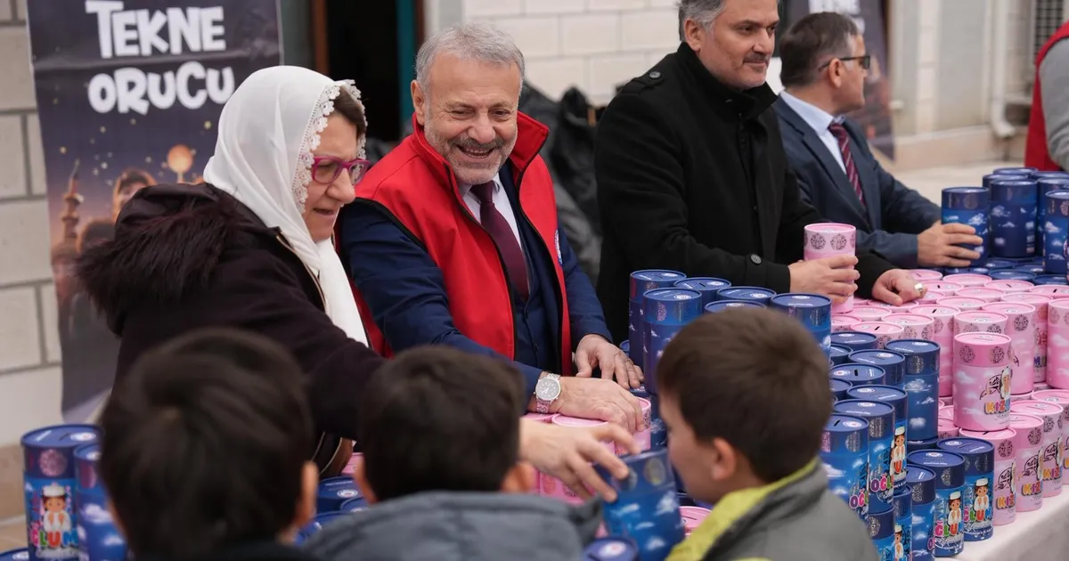 Trabzon’da binlerce çocuk Ramazan’ı ‘Tekne Orucu’yla tanıdı