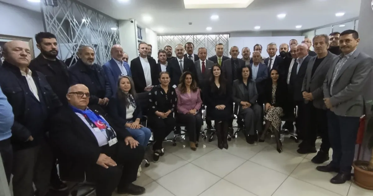 Uluslararası Esnaf Birliği’nde kurucu genel başkan güven tazeledi