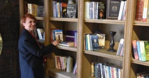 Yarına Şans Ver Derneği (YASAV), Bir Kitap Biletin Olsun Topluluğu