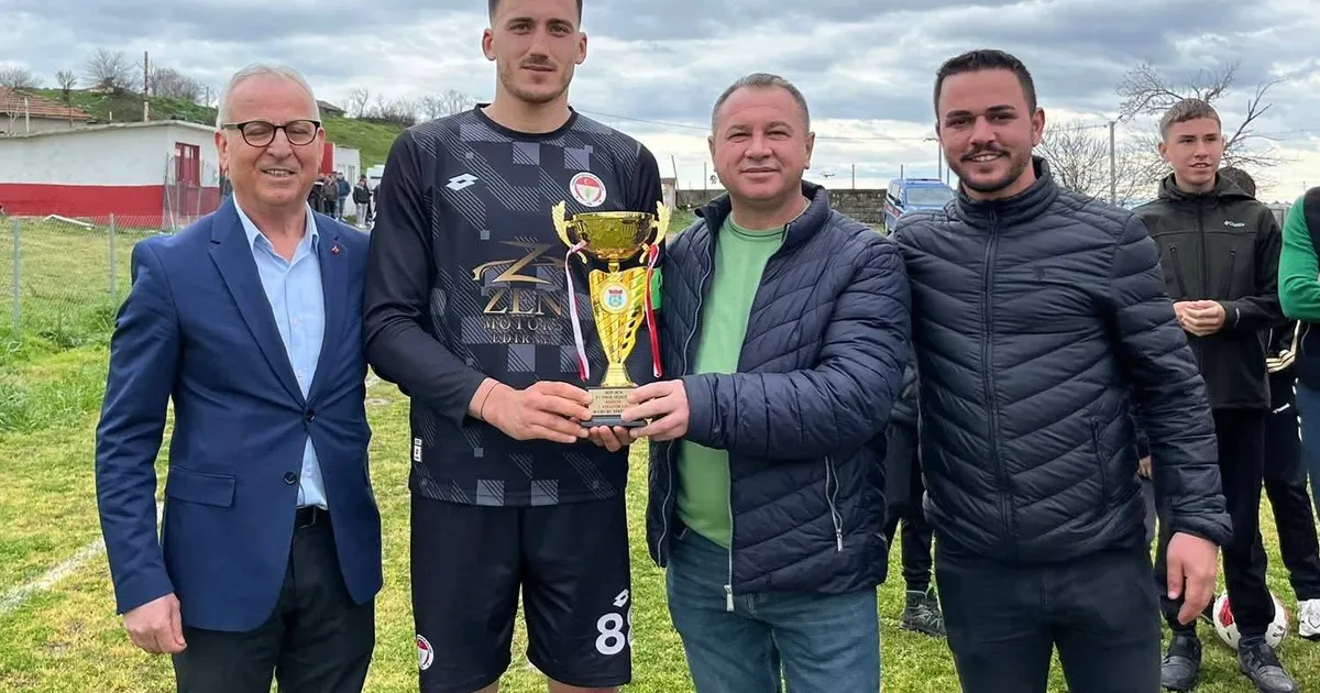 Yenikarpuzlu’da şampiyonluk coşkusu