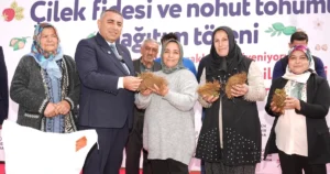 Adana Büyükşehir Belediyesi üreticiyi destekleyerek sosyal belediyecilikte etkin hizmet vermeye