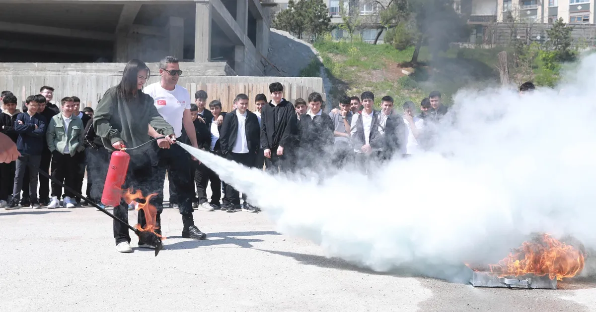 Ankara Keçiören’de gençlere afet bilinci