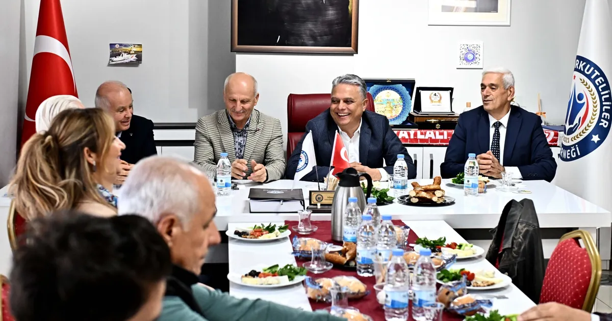 Antalya Muratpaşa’da ‘Korkuteli’lilerden tarhana ikramı