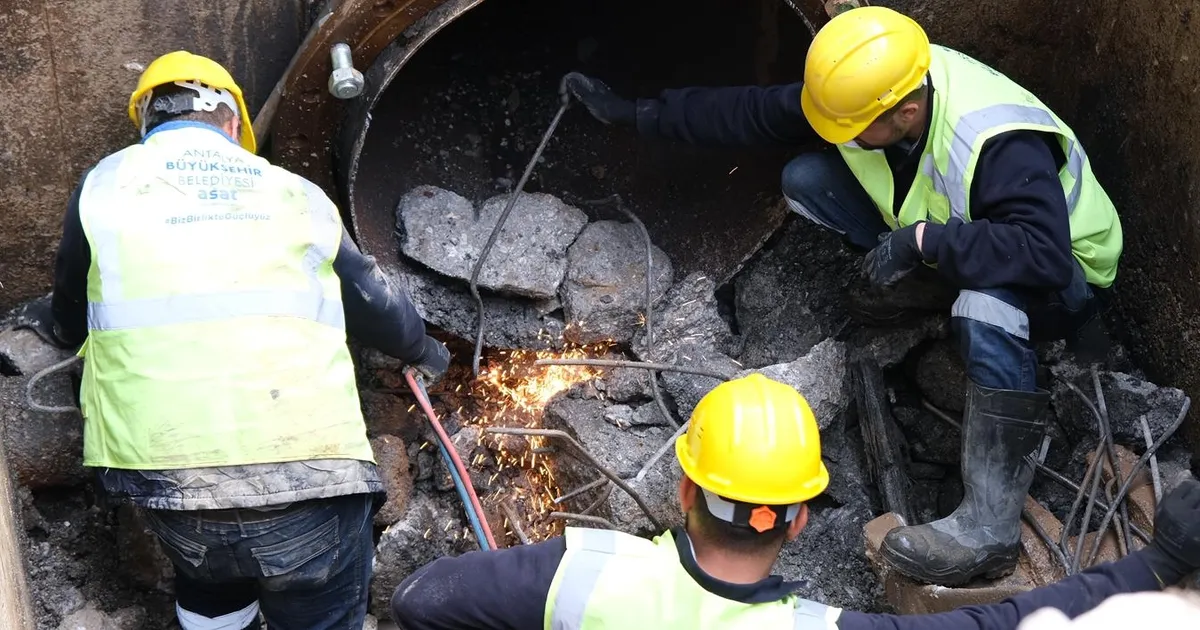 Antalya Muratpaşa’da kritik hatta vana yenileme çalışması tamamlandı