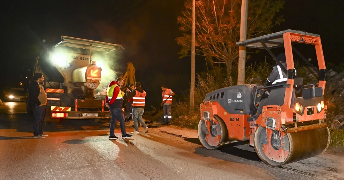 Antalya Muratpaşa’dan DSİ Kanal Yolu’na bakım