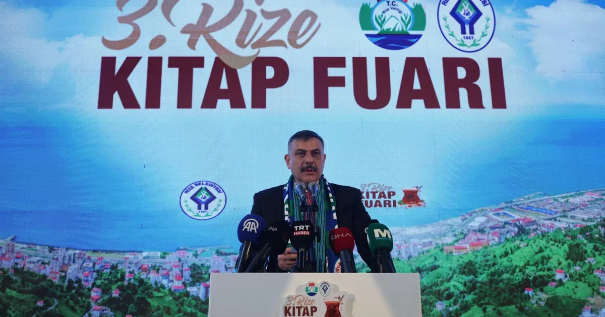Bakan Çiftçi Rize Kitap Fuarı’nın açılışına katıldı