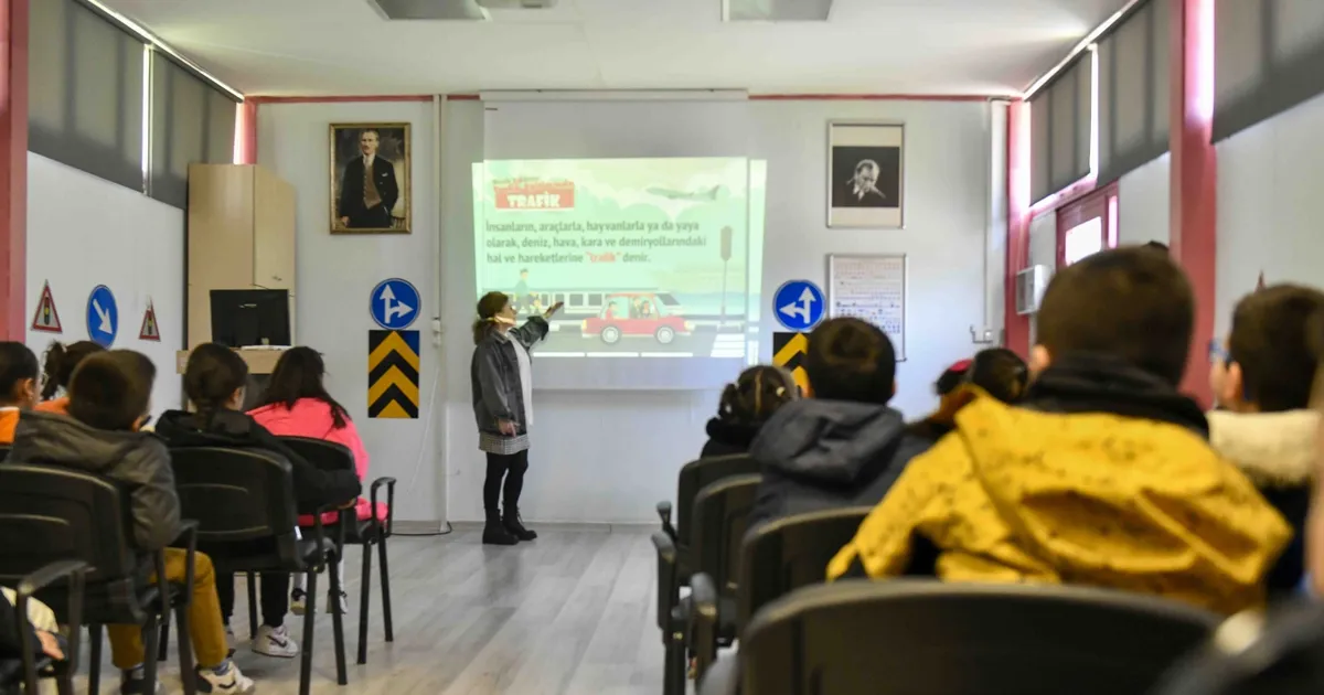 Başkentli miniklere trafik eğitimi