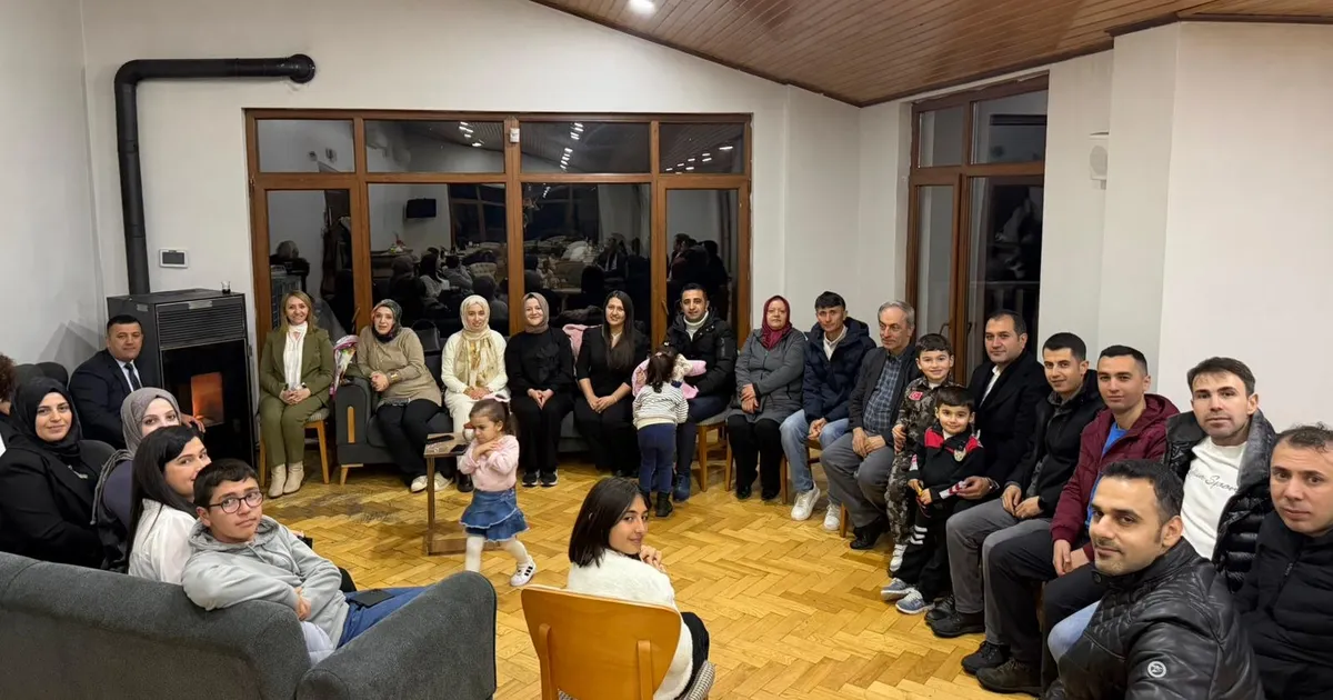 Bilecik Pazaryeri’nde emniyet mensupları doğayla buluştu