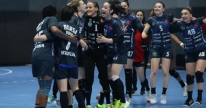 Kadınlar Hentbol Süper Ligi 8. hafta erteleme maçında Bursa Büyükşehir