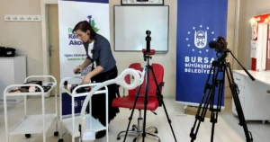 Bursa Büyükşehir Belediyesi bünyesinde faaliyet gösteren Bursa Kent Akademisi, eğitimde