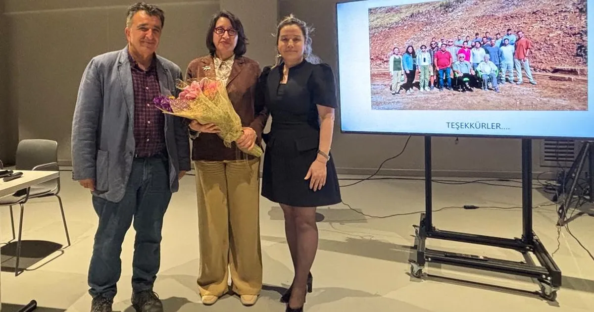 Bursa Nilüfer’de Gölyazı kazıları Pancar Deposu’nda anlatıldı