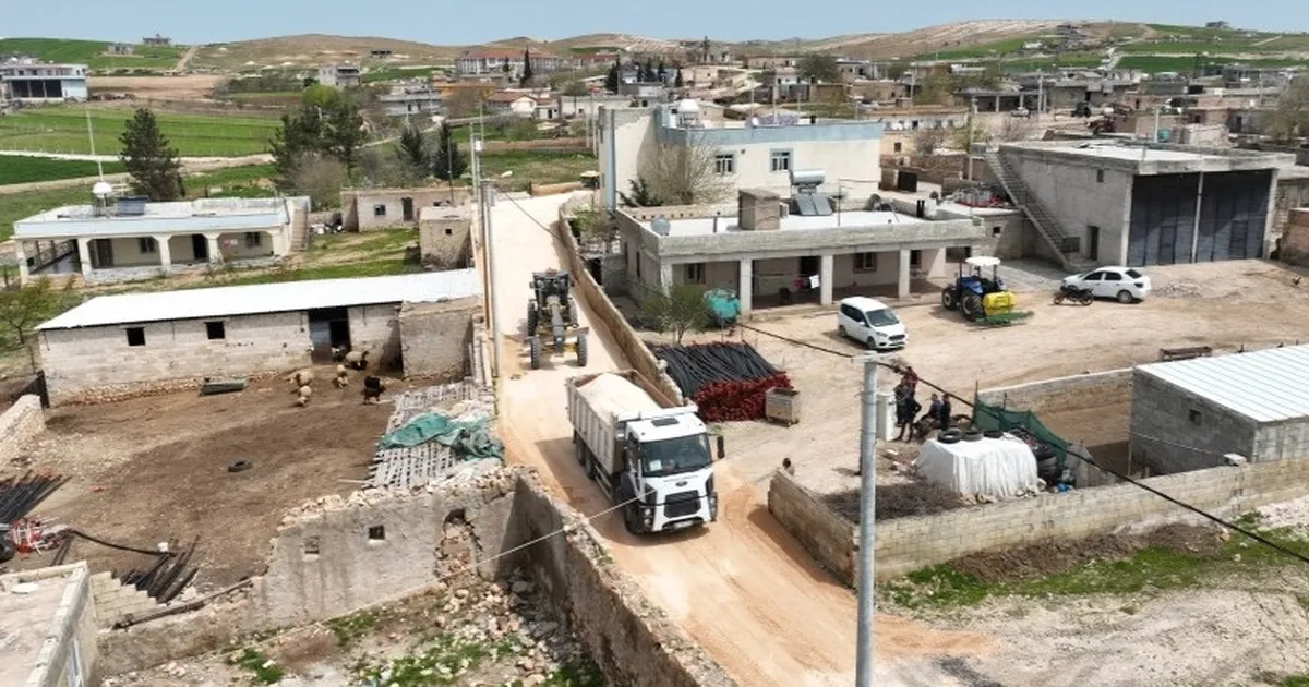 Büyükşehir’den kırsalda konforlu ulaşım için yoğun mesai